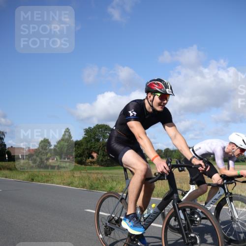 25.08.2024 - Elbe Triathlon Hamburg Fuchs,  Jonas http://msf.ph/oto/6870314 25.08.2024 10:27:18 Radfahren 562, 669, 589, 542 meine-sportfotos.de