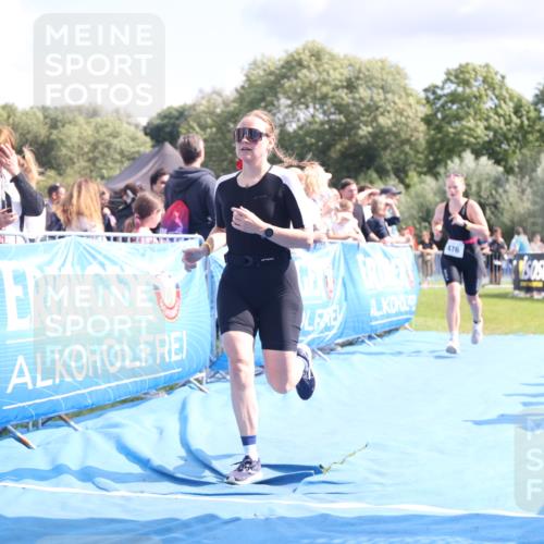 25.08.2024 - Elbe Triathlon Hamburg H.Heesch http://msf.ph/oto/6870333 25.08.2024 11:58:28 Ziel 476, 512, 1645 meine-sportfotos.de
