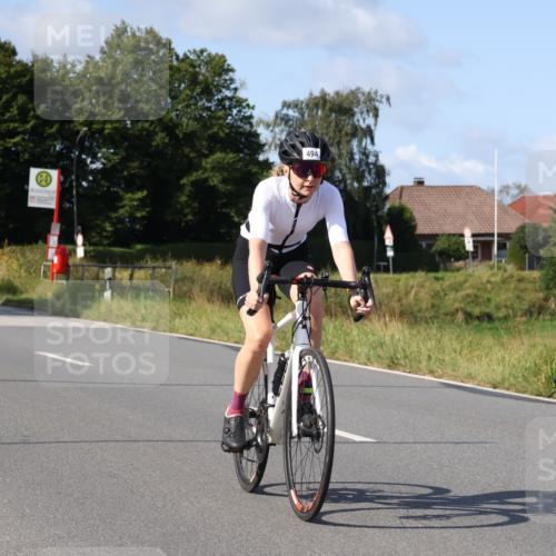 25.08.2024 - Elbe Triathlon Hamburg Fuchs,  Jonas http://msf.ph/oto/6870357 25.08.2024 10:27:26 Radfahren 542, 494, 710 meine-sportfotos.de