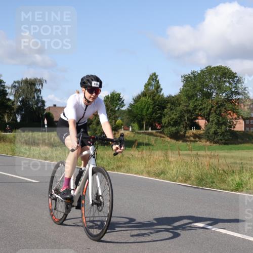 25.08.2024 - Elbe Triathlon Hamburg Fuchs,  Jonas http://msf.ph/oto/6870370 25.08.2024 10:27:26 Radfahren 542, 494, 710 meine-sportfotos.de