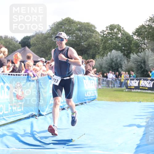 25.08.2024 - Elbe Triathlon Hamburg H.Heesch http://msf.ph/oto/6870379 25.08.2024 11:35:22 Ziel 352, 686, 713 meine-sportfotos.de