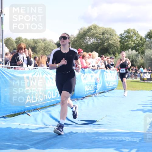 25.08.2024 - Elbe Triathlon Hamburg H.Heesch http://msf.ph/oto/6870383 25.08.2024 11:58:28 Ziel 476, 512, 1645 meine-sportfotos.de