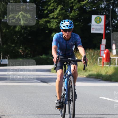 25.08.2024 - Elbe Triathlon Hamburg Fuchs,  Jonas http://msf.ph/oto/6870386 25.08.2024 11:10:29 Radfahren 1475, 1591, 1547, 1559, 1571, 1521 meine-sportfotos.de