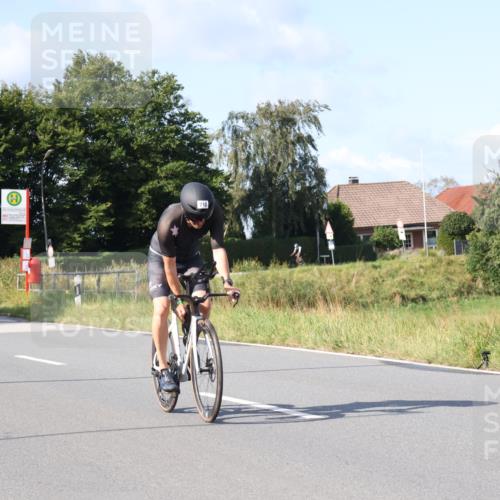25.08.2024 - Elbe Triathlon Hamburg Fuchs,  Jonas http://msf.ph/oto/6870399 25.08.2024 10:27:31 Radfahren 494, 710, 579, 545 meine-sportfotos.de