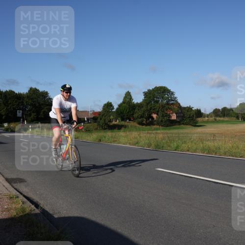 25.08.2024 - Elbe Triathlon Hamburg Fuchs,  Jonas http://msf.ph/oto/6870404 25.08.2024 09:34:07 Radfahren 245, 314, 159 meine-sportfotos.de