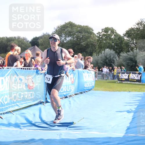 25.08.2024 - Elbe Triathlon Hamburg H.Heesch http://msf.ph/oto/6870414 25.08.2024 11:35:22 Ziel 352, 686, 713 meine-sportfotos.de