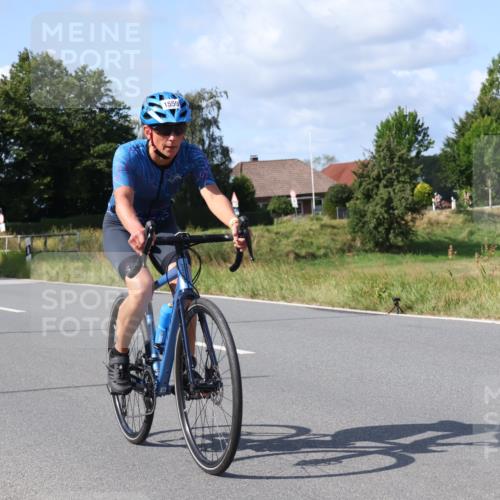 25.08.2024 - Elbe Triathlon Hamburg Fuchs,  Jonas http://msf.ph/oto/6870415 25.08.2024 11:10:30 Radfahren 1547, 1559, 1571, 1521 meine-sportfotos.de