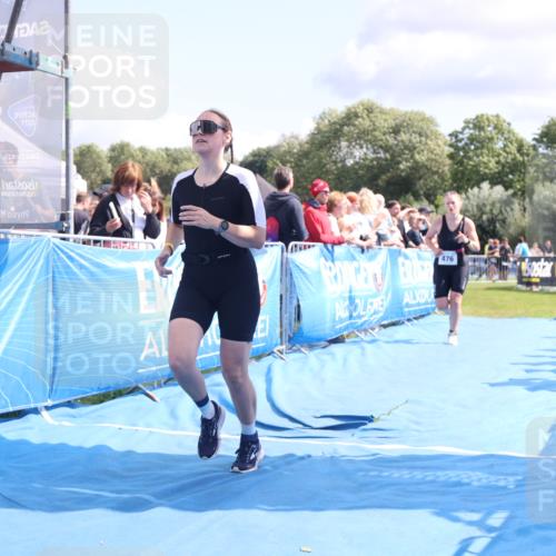 25.08.2024 - Elbe Triathlon Hamburg H.Heesch http://msf.ph/oto/6870416 25.08.2024 11:58:28 Ziel 476, 512, 1645 meine-sportfotos.de