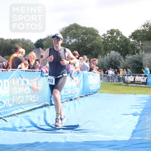 25.08.2024 - Elbe Triathlon Hamburg H.Heesch http://msf.ph/oto/6870419 25.08.2024 11:35:22 Ziel 352, 686, 713 meine-sportfotos.de