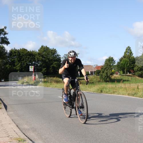 25.08.2024 - Elbe Triathlon Hamburg Fuchs,  Jonas http://msf.ph/oto/6870447 25.08.2024 10:27:33 Radfahren 710, 579, 545 meine-sportfotos.de