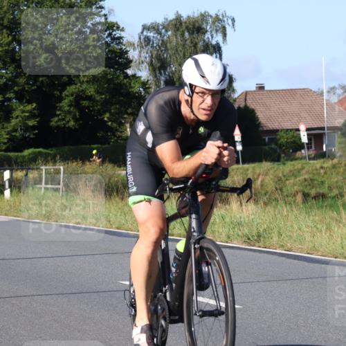 25.08.2024 - Elbe Triathlon Hamburg Fuchs,  Jonas http://msf.ph/oto/6870465 25.08.2024 09:34:10 Radfahren 245, 314, 159 meine-sportfotos.de