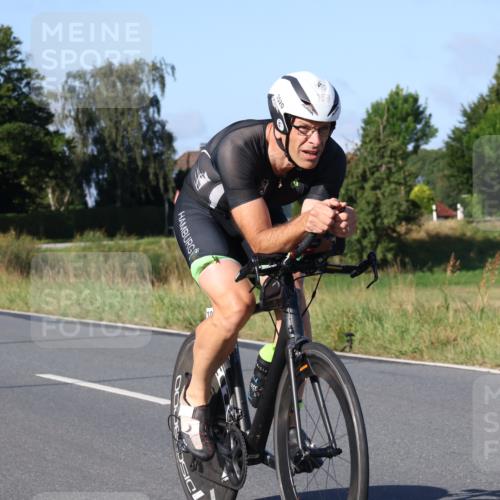 25.08.2024 - Elbe Triathlon Hamburg Fuchs,  Jonas http://msf.ph/oto/6870472 25.08.2024 09:34:10 Radfahren 245, 314, 159 meine-sportfotos.de