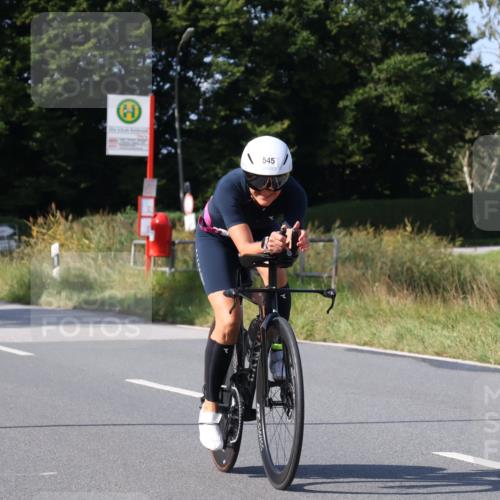 25.08.2024 - Elbe Triathlon Hamburg Fuchs,  Jonas http://msf.ph/oto/6870480 25.08.2024 10:27:37 Radfahren 579, 545, 641 meine-sportfotos.de