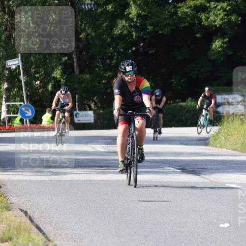 25.08.2024 - Elbe Triathlon Hamburg Fuchs,  Jonas http://msf.ph/oto/6870497 25.08.2024 11:10:38 Radfahren 1571, 1521, 1707, 1718, 1715 meine-sportfotos.de
