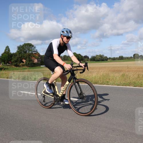 25.08.2024 - Elbe Triathlon Hamburg Fuchs,  Jonas http://msf.ph/oto/6870532 25.08.2024 10:27:44 Radfahren 641, 427 meine-sportfotos.de
