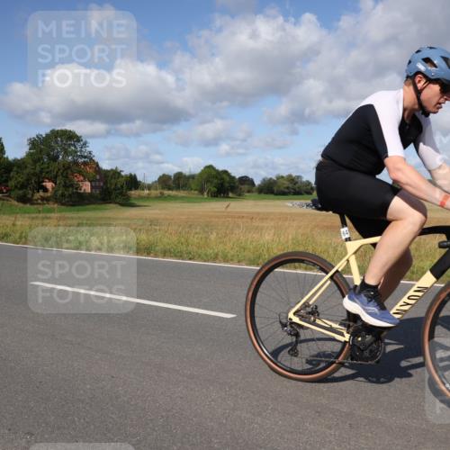 25.08.2024 - Elbe Triathlon Hamburg Fuchs,  Jonas http://msf.ph/oto/6870538 25.08.2024 10:27:44 Radfahren 641, 427 meine-sportfotos.de