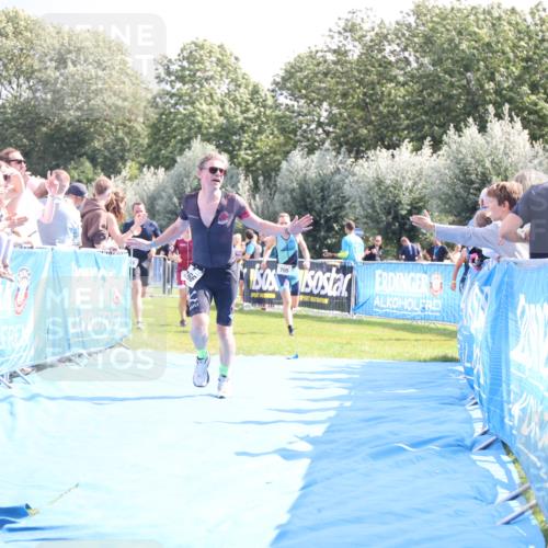 25.08.2024 - Elbe Triathlon Hamburg H.Heesch http://msf.ph/oto/6870547 25.08.2024 11:36:04 Ziel 530, 695, 705, 766 meine-sportfotos.de