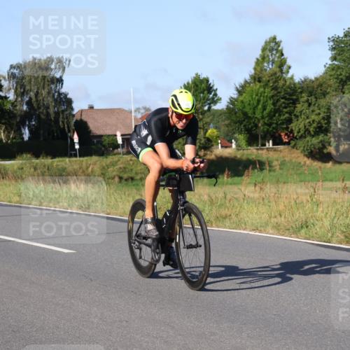 25.08.2024 - Elbe Triathlon Hamburg Fuchs,  Jonas http://msf.ph/oto/6870548 25.08.2024 09:34:20 Radfahren 325, 80 meine-sportfotos.de