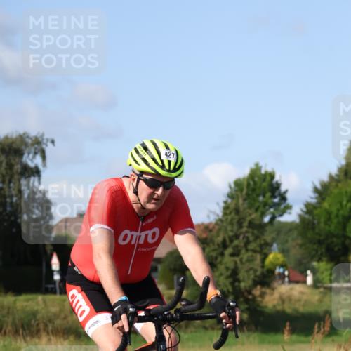 25.08.2024 - Elbe Triathlon Hamburg Fuchs,  Jonas http://msf.ph/oto/6870552 25.08.2024 10:27:50 Radfahren 427 meine-sportfotos.de