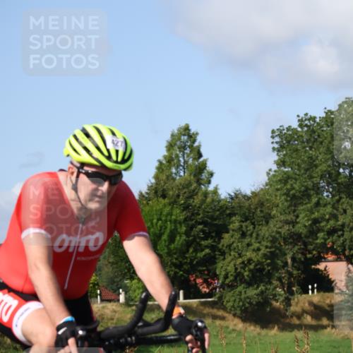 25.08.2024 - Elbe Triathlon Hamburg Fuchs,  Jonas http://msf.ph/oto/6870557 25.08.2024 10:27:50 Radfahren 427 meine-sportfotos.de