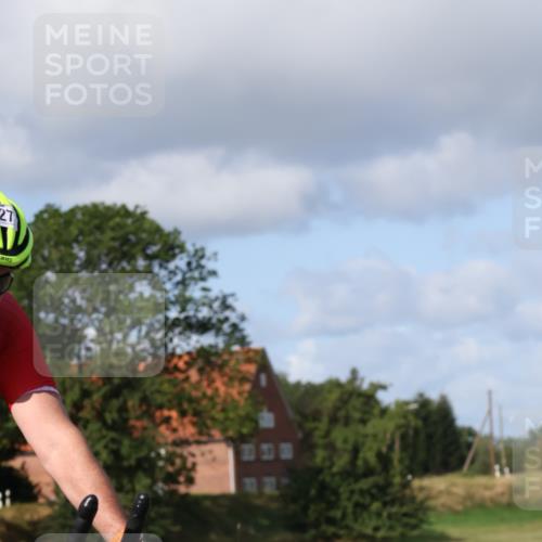 25.08.2024 - Elbe Triathlon Hamburg Fuchs,  Jonas http://msf.ph/oto/6870562 25.08.2024 10:27:51 Radfahren 427 meine-sportfotos.de