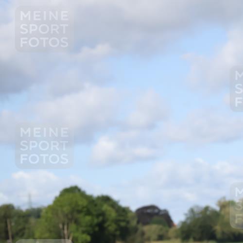 25.08.2024 - Elbe Triathlon Hamburg Fuchs,  Jonas http://msf.ph/oto/6870568 25.08.2024 10:27:51 Radfahren 427 meine-sportfotos.de
