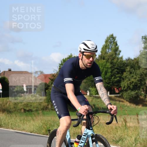 25.08.2024 - Elbe Triathlon Hamburg Fuchs,  Jonas http://msf.ph/oto/6870586 25.08.2024 10:28:01 Radfahren 751, 496 meine-sportfotos.de