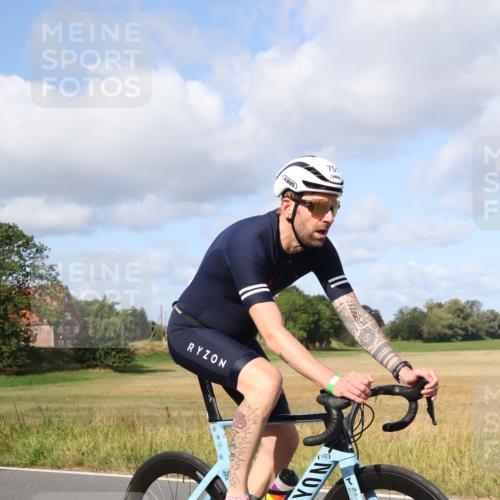 25.08.2024 - Elbe Triathlon Hamburg Fuchs,  Jonas http://msf.ph/oto/6870595 25.08.2024 10:28:01 Radfahren 751, 496 meine-sportfotos.de
