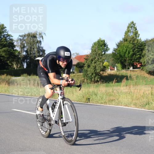 25.08.2024 - Elbe Triathlon Hamburg Fuchs,  Jonas http://msf.ph/oto/6870623 25.08.2024 09:34:35 Radfahren 232, 424, 344, 203 meine-sportfotos.de