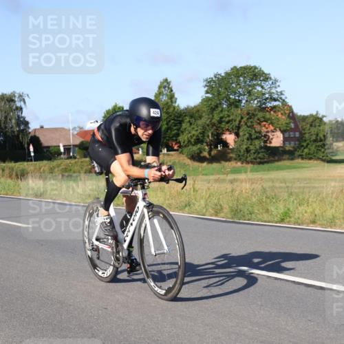 25.08.2024 - Elbe Triathlon Hamburg Fuchs,  Jonas http://msf.ph/oto/6870628 25.08.2024 09:34:35 Radfahren 232, 424, 344, 203 meine-sportfotos.de