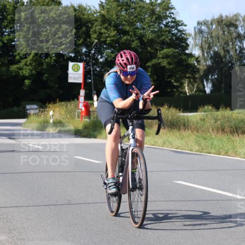 25.08.2024 - Elbe Triathlon Hamburg Fuchs,  Jonas http://msf.ph/oto/6870629 25.08.2024 10:28:07 Radfahren 496, 626 meine-sportfotos.de