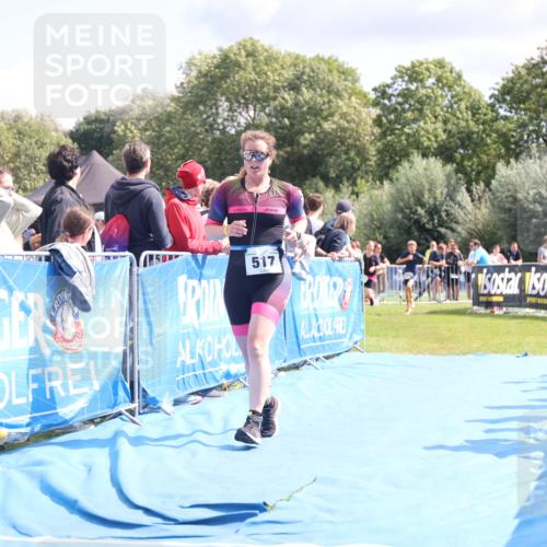 25.08.2024 - Elbe Triathlon Hamburg H.Heesch http://msf.ph/oto/6870647 25.08.2024 11:58:41 Ziel 517, 543, 1714 meine-sportfotos.de