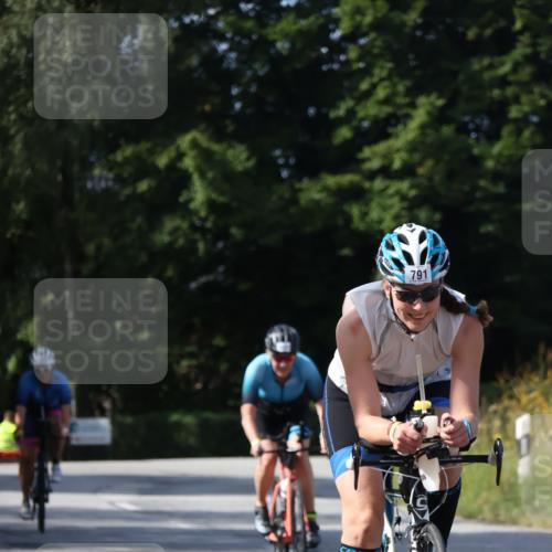 25.08.2024 - Elbe Triathlon Hamburg Fuchs,  Jonas http://msf.ph/oto/6870648 25.08.2024 11:10:46 Radfahren 1707, 1718, 1715, 1529, 791, 1597, 1556 meine-sportfotos.de