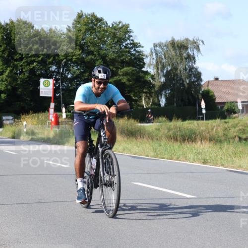 25.08.2024 - Elbe Triathlon Hamburg Fuchs,  Jonas http://msf.ph/oto/6870657 25.08.2024 10:28:09 Radfahren 496, 626 meine-sportfotos.de