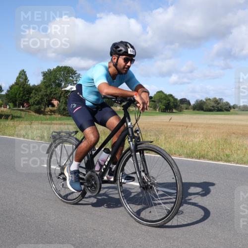 25.08.2024 - Elbe Triathlon Hamburg Fuchs,  Jonas http://msf.ph/oto/6870684 25.08.2024 10:28:10 Radfahren 496, 626 meine-sportfotos.de