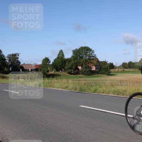 25.08.2024 - Elbe Triathlon Hamburg Fuchs,  Jonas http://msf.ph/oto/6870712 25.08.2024 09:34:41 Radfahren 344, 203, 265 meine-sportfotos.de