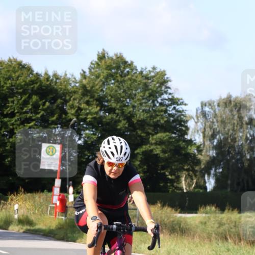 25.08.2024 - Elbe Triathlon Hamburg Fuchs,  Jonas http://msf.ph/oto/6870729 25.08.2024 10:28:29 Radfahren 527, 608 meine-sportfotos.de