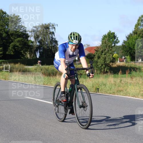 25.08.2024 - Elbe Triathlon Hamburg Fuchs,  Jonas http://msf.ph/oto/6870731 25.08.2024 09:34:44 Radfahren 344, 203, 265 meine-sportfotos.de