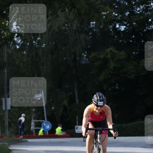 25.08.2024 - Elbe Triathlon Hamburg Fuchs,  Jonas http://msf.ph/oto/6870734 25.08.2024 11:10:57 Radfahren 1423, 1514 meine-sportfotos.de