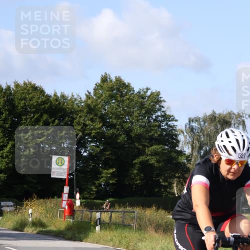 25.08.2024 - Elbe Triathlon Hamburg Fuchs,  Jonas http://msf.ph/oto/6870738 25.08.2024 10:28:29 Radfahren 527, 608 meine-sportfotos.de