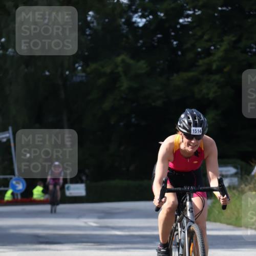 25.08.2024 - Elbe Triathlon Hamburg Fuchs,  Jonas http://msf.ph/oto/6870757 25.08.2024 11:10:58 Radfahren 1423, 1514 meine-sportfotos.de