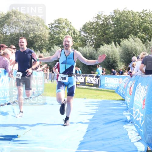25.08.2024 - Elbe Triathlon Hamburg H.Heesch http://msf.ph/oto/6870764 25.08.2024 11:36:07 Ziel 530, 695, 705, 766 meine-sportfotos.de