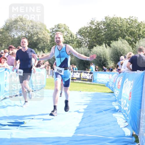25.08.2024 - Elbe Triathlon Hamburg H.Heesch http://msf.ph/oto/6870781 25.08.2024 11:36:07 Ziel 530, 695, 705, 766 meine-sportfotos.de