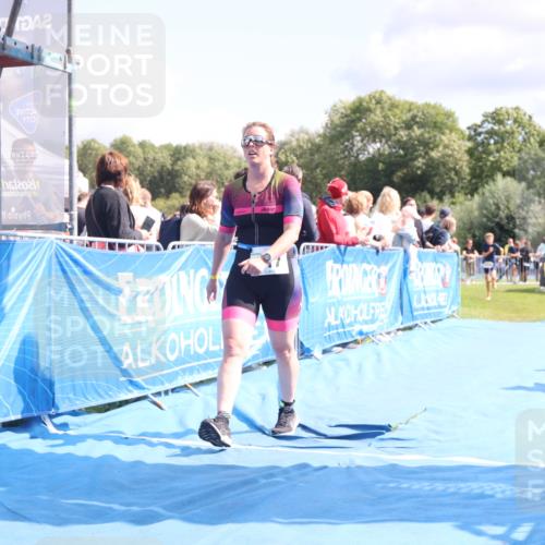 25.08.2024 - Elbe Triathlon Hamburg H.Heesch http://msf.ph/oto/6870797 25.08.2024 11:58:42 Ziel 517, 543, 1714 meine-sportfotos.de