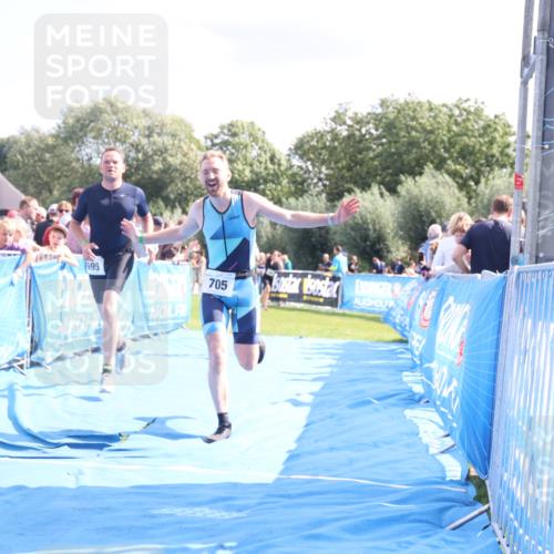 25.08.2024 - Elbe Triathlon Hamburg H.Heesch http://msf.ph/oto/6870798 25.08.2024 11:36:07 Ziel 530, 695, 705, 766 meine-sportfotos.de