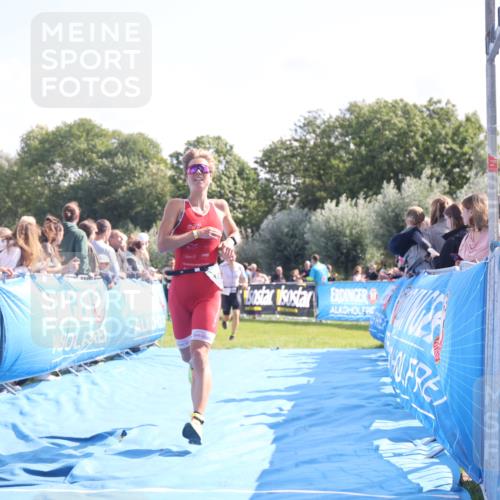 25.08.2024 - Elbe Triathlon Hamburg H.Heesch http://msf.ph/oto/6870799 25.08.2024 11:08:53 Ziel 199, 486, 594, 609 meine-sportfotos.de