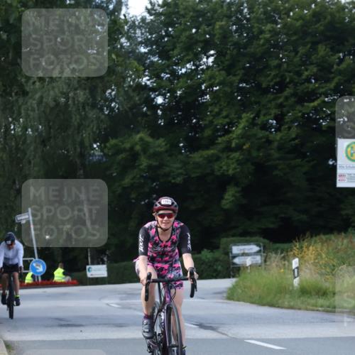 25.08.2024 - Elbe Triathlon Hamburg Fuchs,  Jonas http://msf.ph/oto/6870802 25.08.2024 11:11:04 Radfahren 1514, 1501, 1544 meine-sportfotos.de