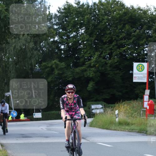 25.08.2024 - Elbe Triathlon Hamburg Fuchs,  Jonas http://msf.ph/oto/6870804 25.08.2024 11:11:04 Radfahren 1514, 1501, 1544 meine-sportfotos.de