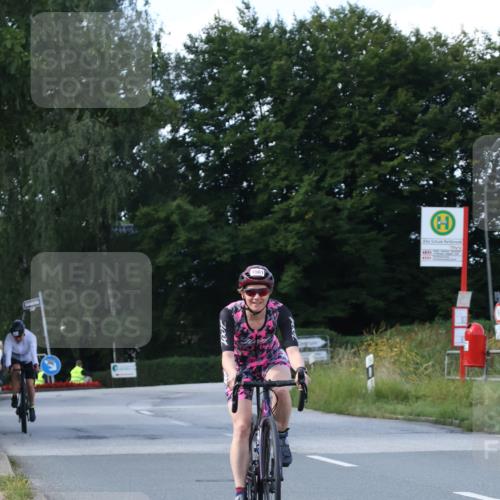 25.08.2024 - Elbe Triathlon Hamburg Fuchs,  Jonas http://msf.ph/oto/6870812 25.08.2024 11:11:05 Radfahren 1514, 1501, 1544 meine-sportfotos.de