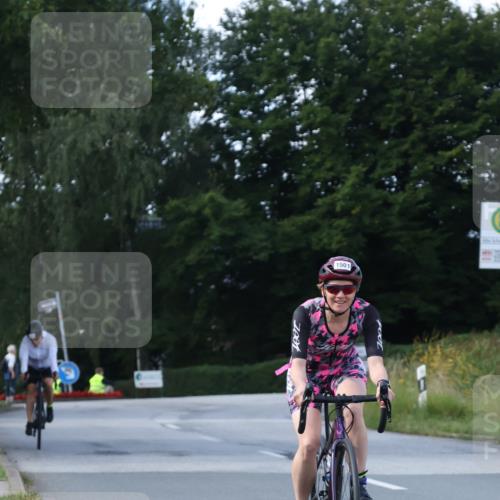 25.08.2024 - Elbe Triathlon Hamburg Fuchs,  Jonas http://msf.ph/oto/6870817 25.08.2024 11:11:05 Radfahren 1514, 1501, 1544 meine-sportfotos.de